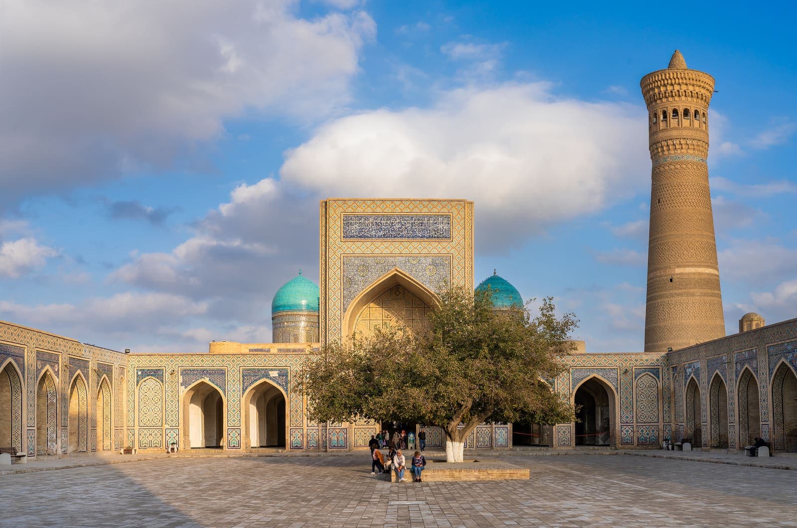 The Po-i-Kalyan courtyard and the Kalyan minaret in Bukhara